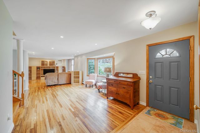 108 Dogwood Road, Port Jefferson, NY 11777