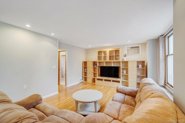 108 Dogwood Road, Port Jefferson, NY 11777