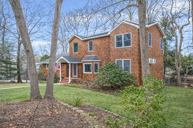 108 Dogwood Road, Port Jefferson, NY 11777