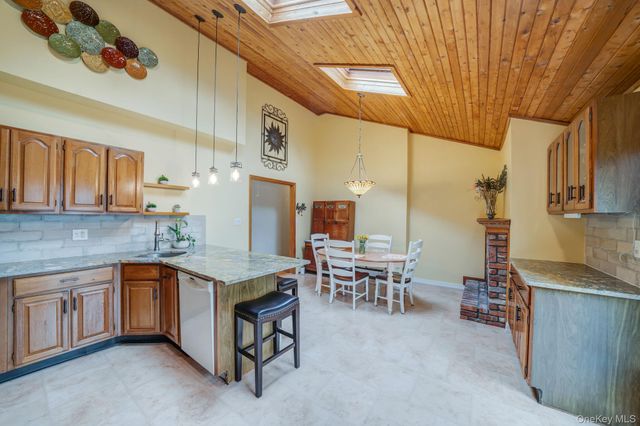 108 Dogwood Road, Port Jefferson, NY 11777