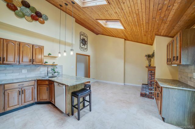 108 Dogwood Road, Port Jefferson, NY 11777