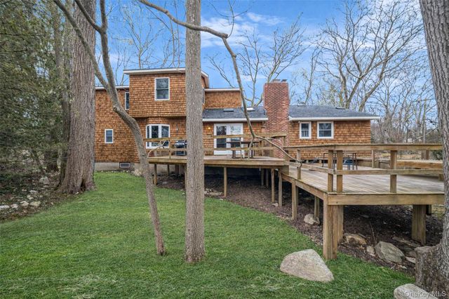 108 Dogwood Road, Port Jefferson, NY 11777