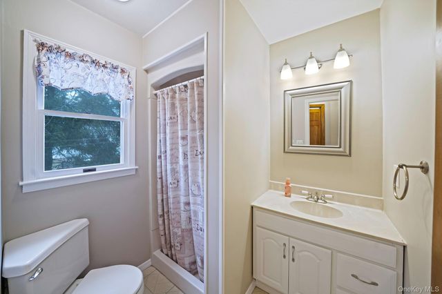 108 Dogwood Road, Port Jefferson, NY 11777