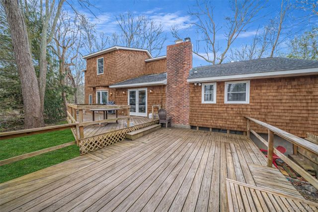 108 Dogwood Road, Port Jefferson, NY 11777