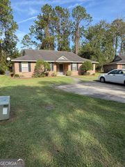 441 Admirals Walk Drive, St. Marys, GA 31558