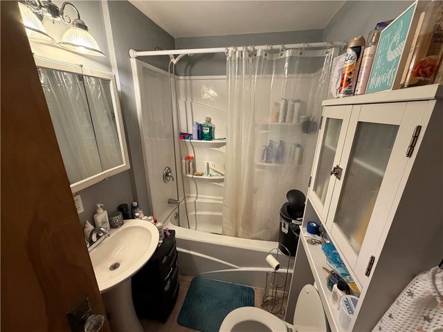 27 Community Ave, South Union Twp, PA 15401