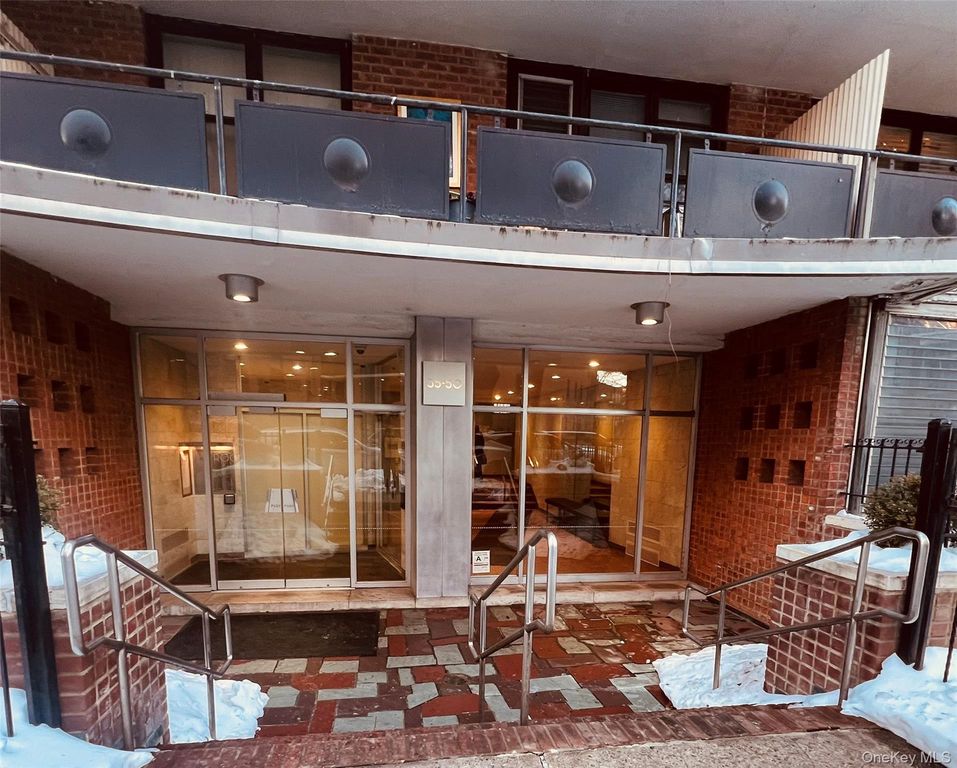 35-50 85th Street 7C, Jackson Heights, NY 11372