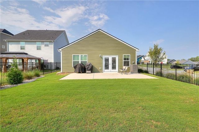 313 Moosehead Trail, Hoschton, GA 30548