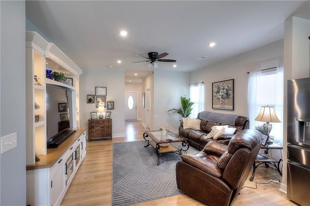 313 Moosehead Trail, Hoschton, GA 30548