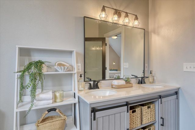 14604 E 17th Ave, Spokane Valley, WA 99037