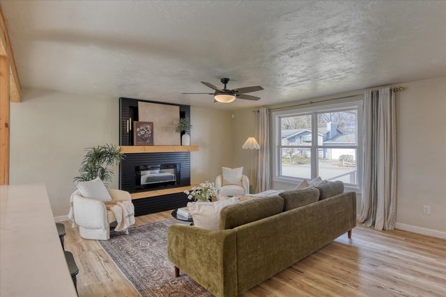 14604 E 17th Ave, Spokane Valley, WA 99037