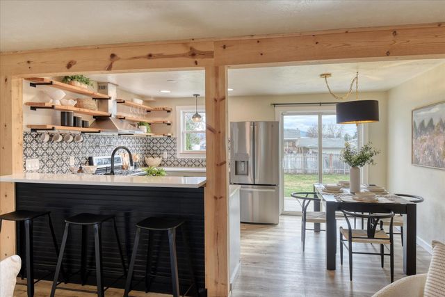 14604 E 17th Ave, Spokane Valley, WA 99037