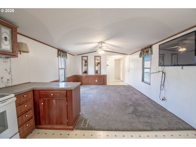 4750 FRANKLIN Blvd F1, Eugene, OR 97403