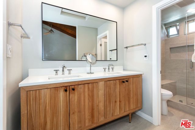 14101 Dickens Street 8, Los Angeles, CA 91423