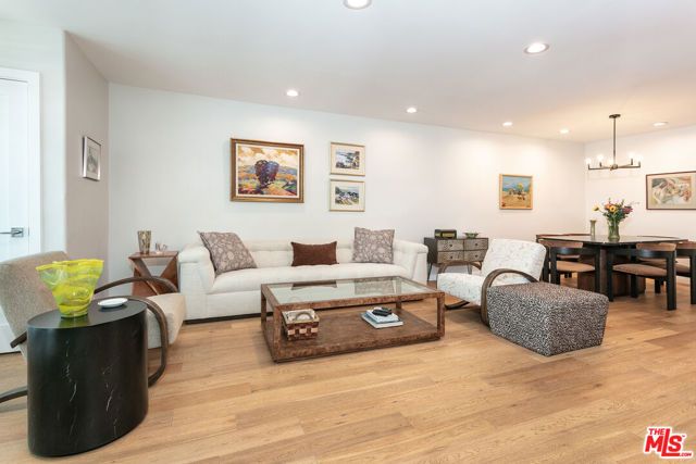 14101 Dickens Street 8, Los Angeles, CA 91423