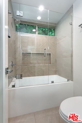 14101 Dickens Street 8, Los Angeles, CA 91423