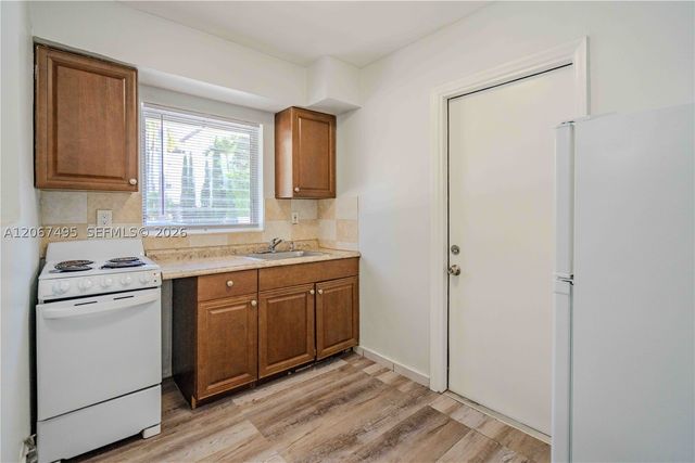 260 Navarre Ave 2, Coral Gables, FL 33134