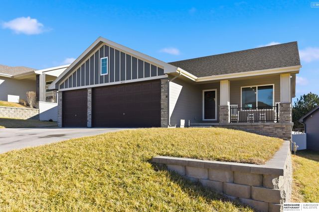 452 Eastwood Drive, Louisville, NE 68037
