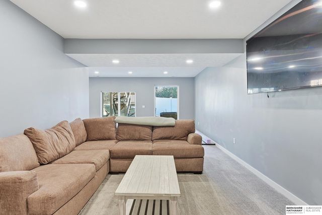 452 Eastwood Drive, Louisville, NE 68037