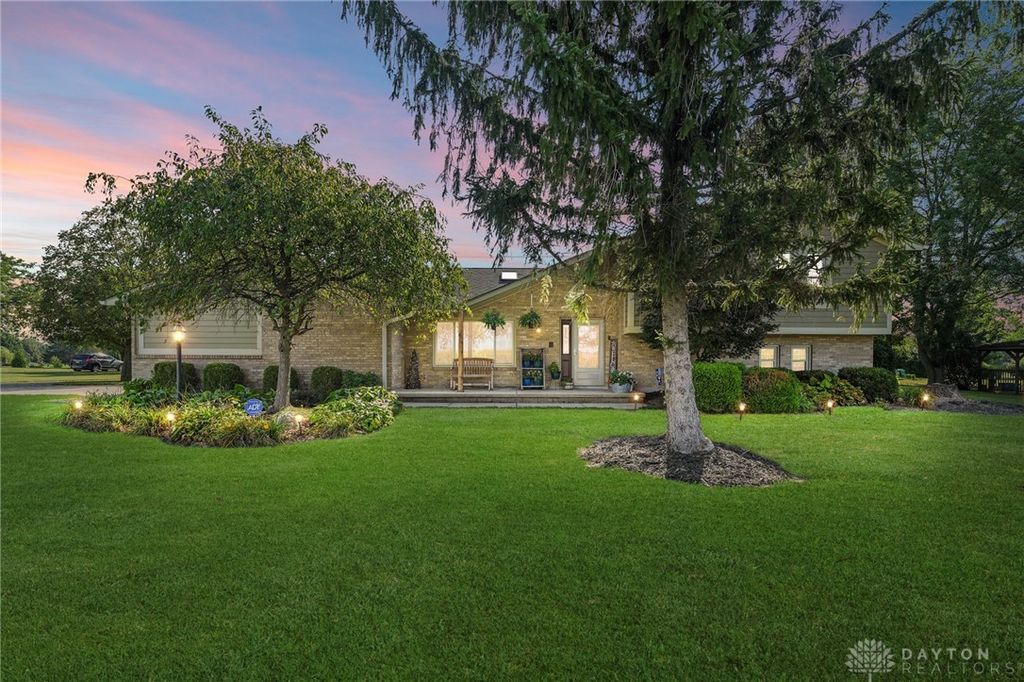 8530 Talmadge Road, Clayton, OH 45315