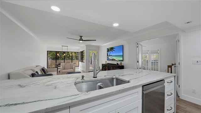 825 S OSPREY AVENUE 101, Sarasota, FL 34236