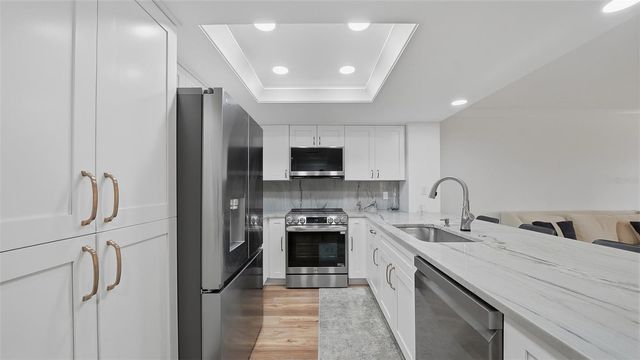 825 S OSPREY AVENUE 101, Sarasota, FL 34236