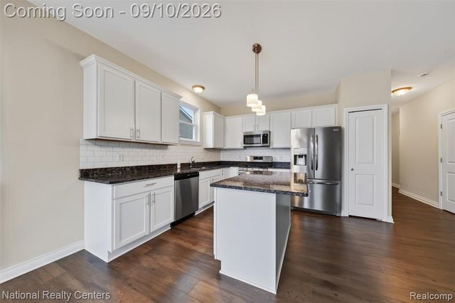 8756 Barrington Drive, Ypsilanti, MI 48198