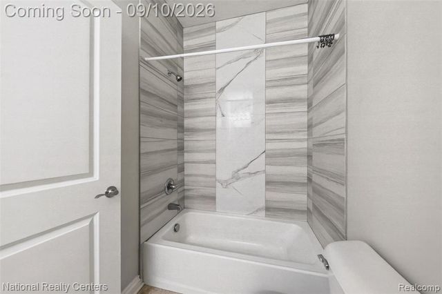 8756 Barrington Drive, Ypsilanti, MI 48198