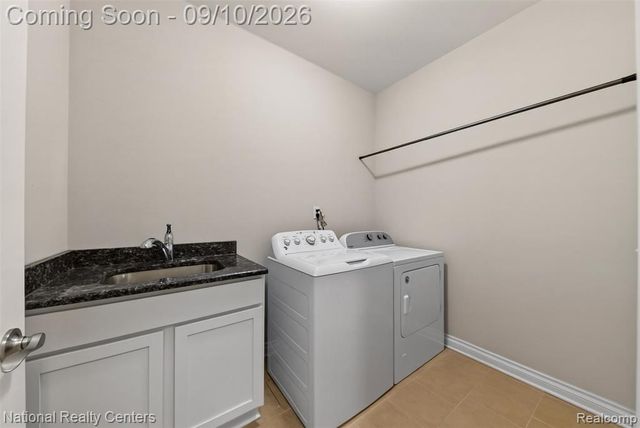 8756 Barrington Drive, Ypsilanti, MI 48198