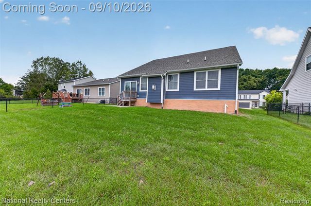 8756 Barrington Drive, Ypsilanti, MI 48198