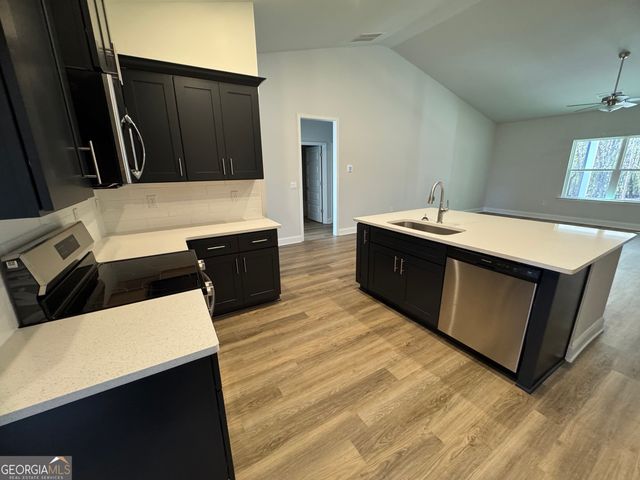 562 Walnut Creek Parkway, Pendergrass, GA 30567