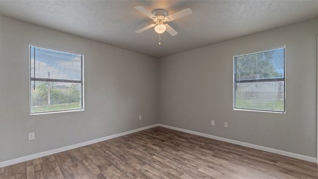 1456 Love Lane, Gentry, AR 72734