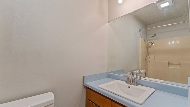 1456 Love Lane, Gentry, AR 72734