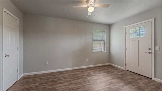 1456 Love Lane, Gentry, AR 72734