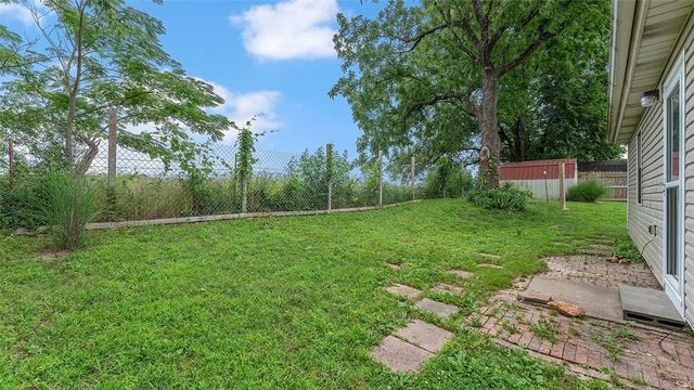 1456 Love Lane, Gentry, AR 72734