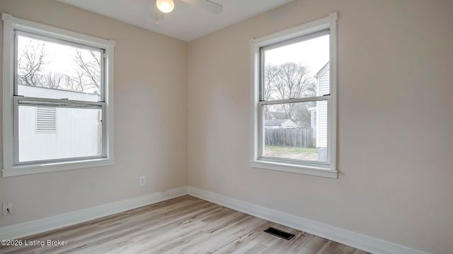 3318 Van Winkle Dr, Louisville, KY 40216