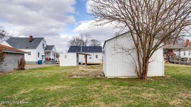 3318 Van Winkle Dr, Louisville, KY 40216