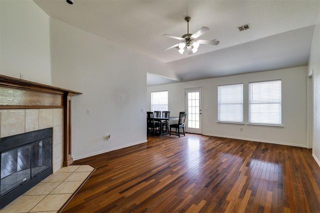 121 Tecumseh Meadows Drive, Norman, OK 73069