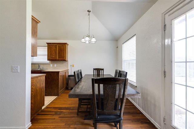 121 Tecumseh Meadows Drive, Norman, OK 73069