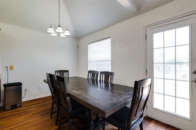 121 Tecumseh Meadows Drive, Norman, OK 73069