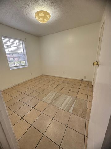 8842 Barton Street, Houston, TX 77075