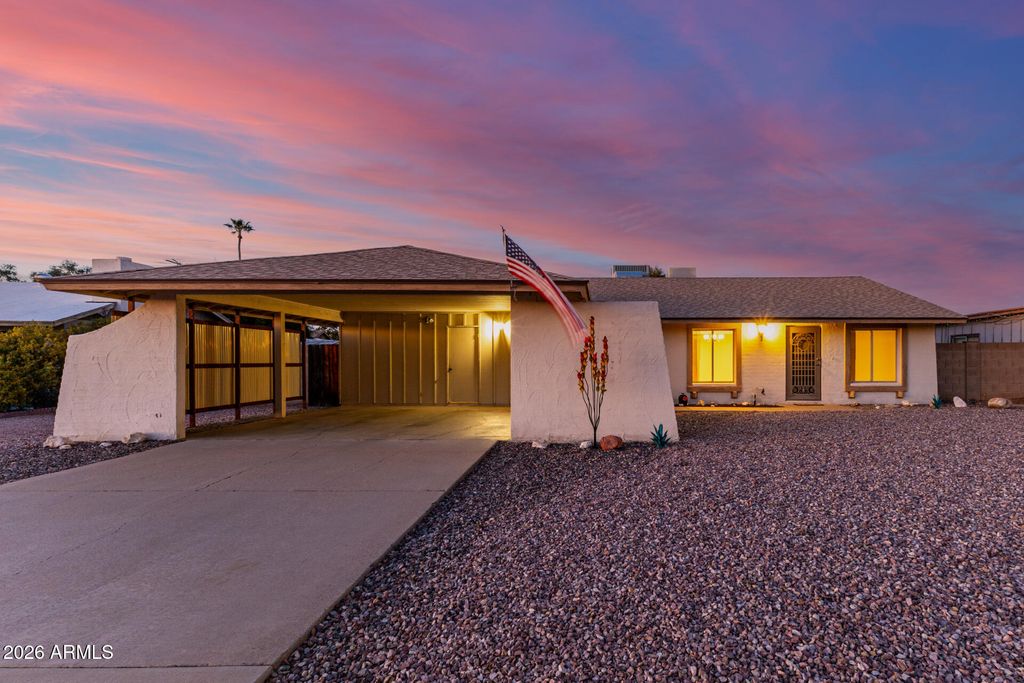 Image 1 of property listing at 3718 W DAILEY Street, Phoenix, AZ 85053