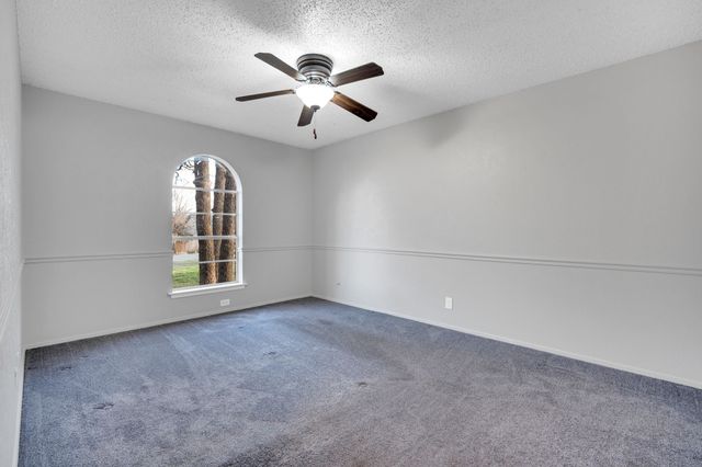 2004 Valley Drive, Crowley, TX 76036