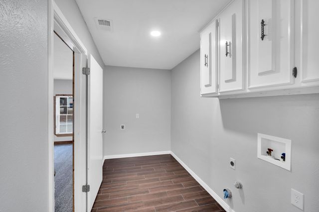 2004 Valley Drive, Crowley, TX 76036