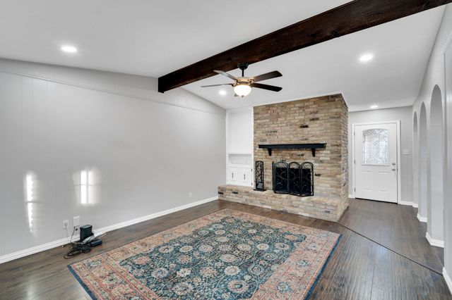 2004 Valley Drive, Crowley, TX 76036