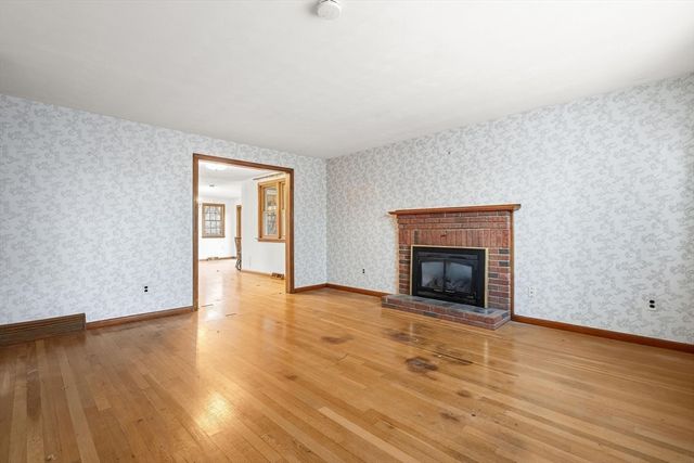 36 Crestfield Drive, Brockton, MA 02302