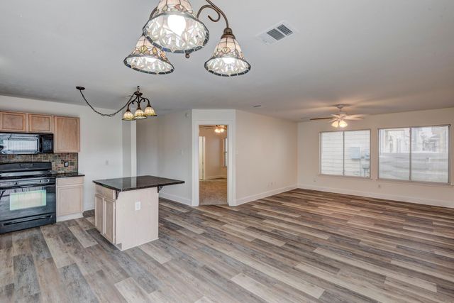 9622 Farrell Drive, Houston, TX 77070