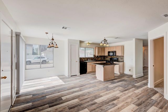 9622 Farrell Drive, Houston, TX 77070