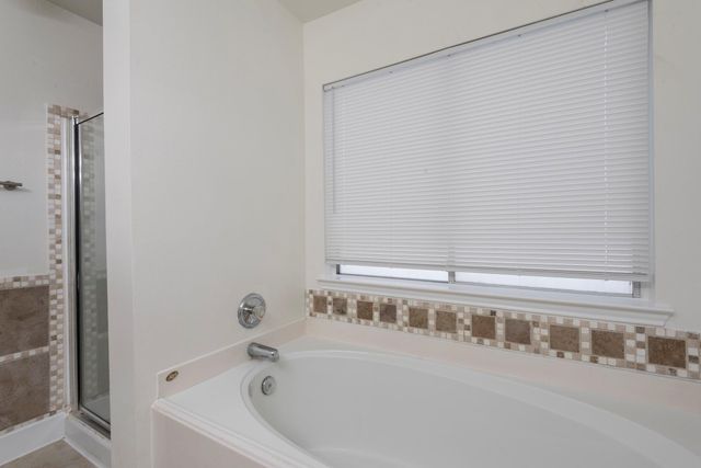 9622 Farrell Drive, Houston, TX 77070
