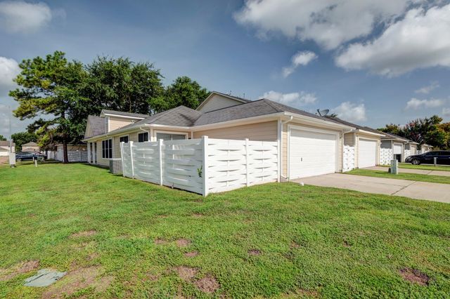 9622 Farrell Drive, Houston, TX 77070